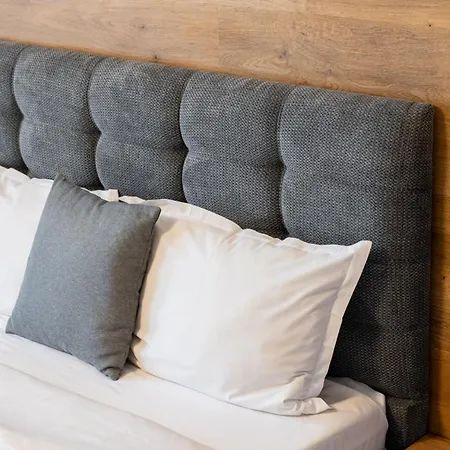 Avenue Hotel 3*