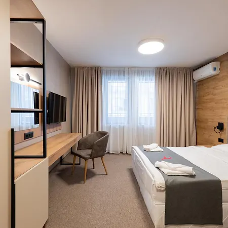 Hotel Avenue 3*