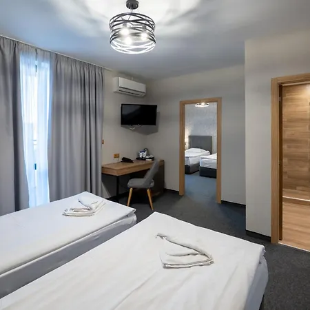 Hotel Avenue 3*