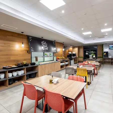酒店 阿维纽酒店 3*