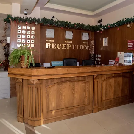 阿维纽酒店 酒店 布尔加斯